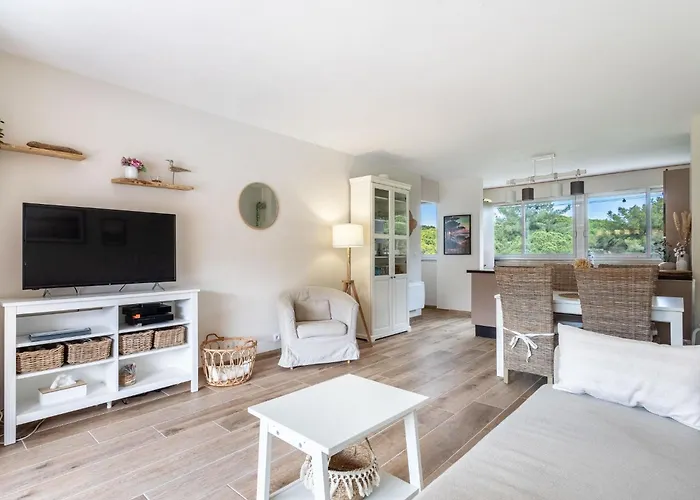 Appartement Le Zodiaque Ii-2 By Interhome Hyères